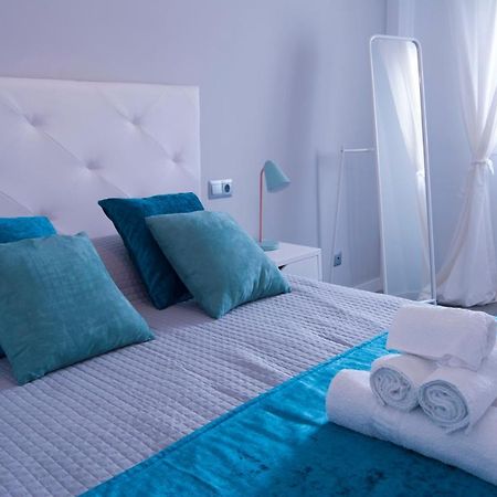 Good Vibes Brand New Apartment Малага Экстерьер фото